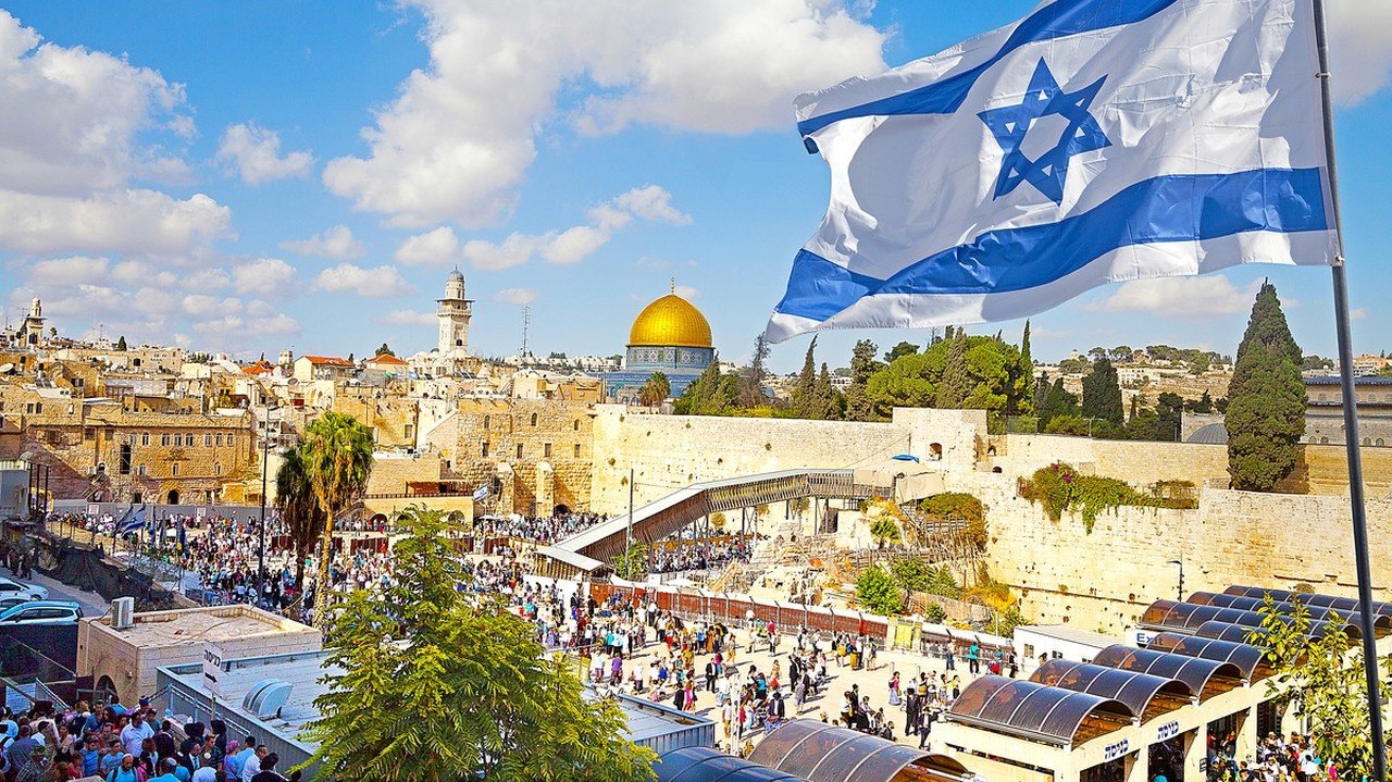 Čína vraj stopla investície v Izraeli kvôli bezpečnosti. Znie to ako tvrdý zákaz, no má to veľké „ALE“